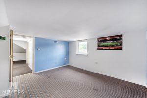 Upstairs Room (restricted height)- click for photo gallery